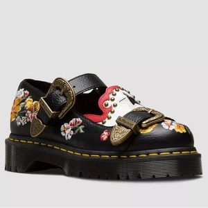 ISO Dr Martens Mukai!! DO NOT BUY